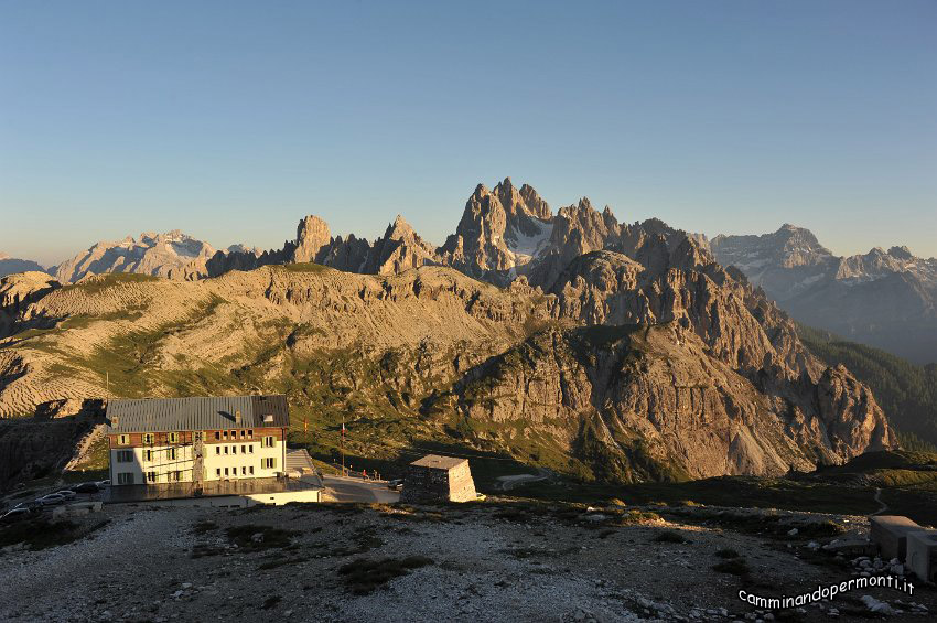 030 Rifugio Auronzo - Cadini di Misurina.JPG